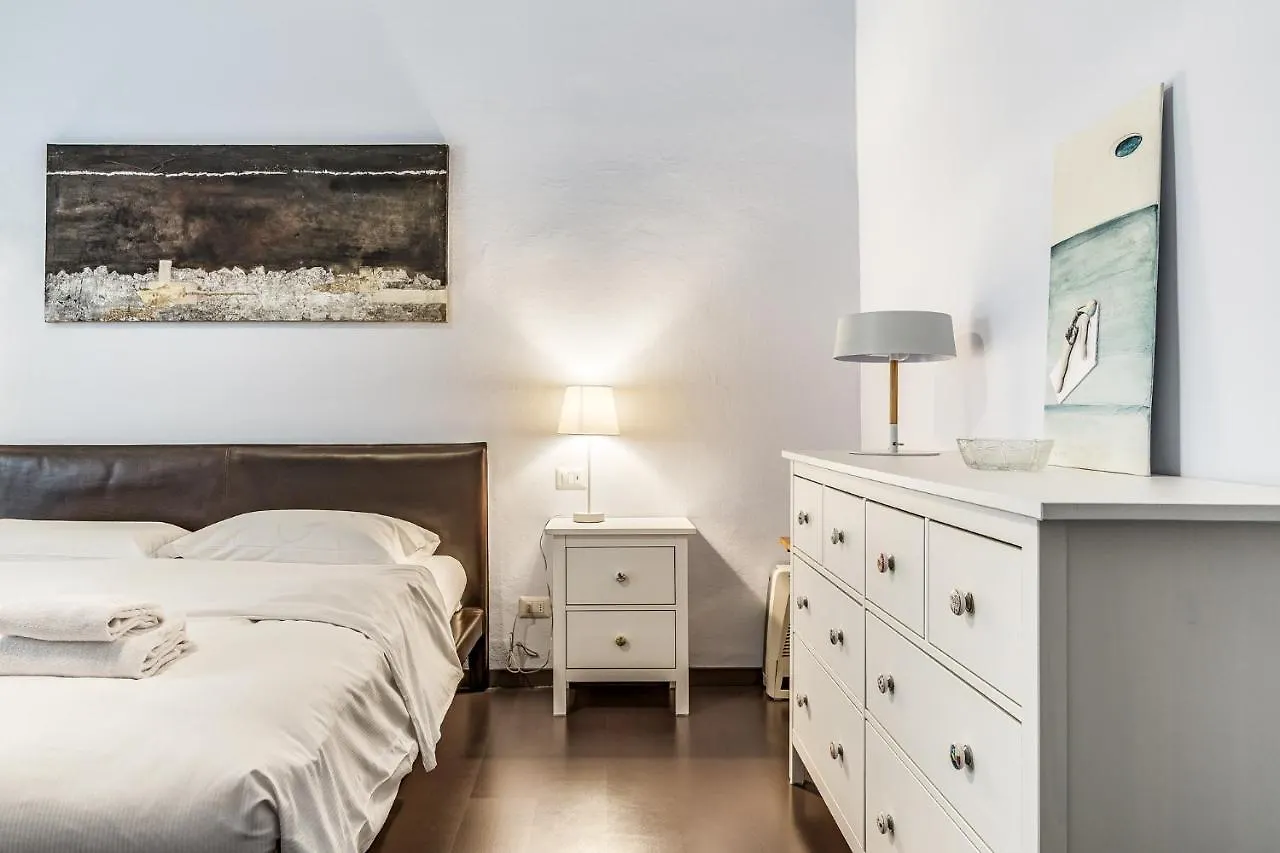 Citylife Tiziano 4Pax Wifi Milan Italy